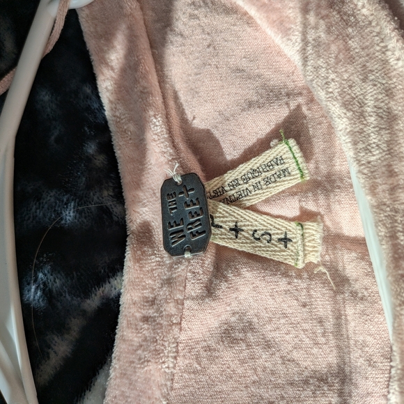 Free People We The Free Milan Crushed Velvet Top - Picture 5 of 5